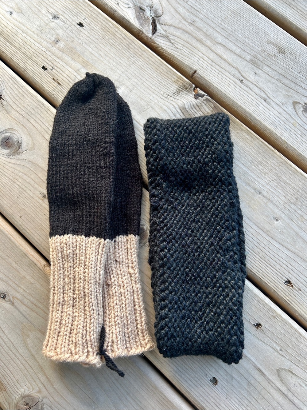 Warm Hand-Knit Mittens & Headband Set • Black & Beige • Women’s Small